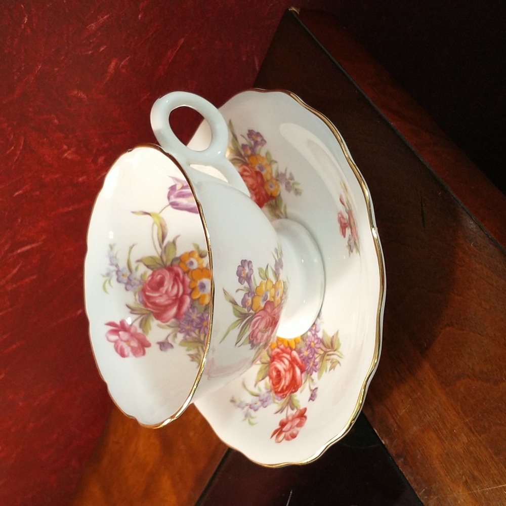 Radfords Bone China England Cup & Saucer - A42